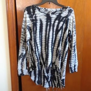 Batik sweater